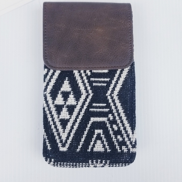 Thirty-One Call Me Crossbody Rio Weave NWT - Picture 5 of 14